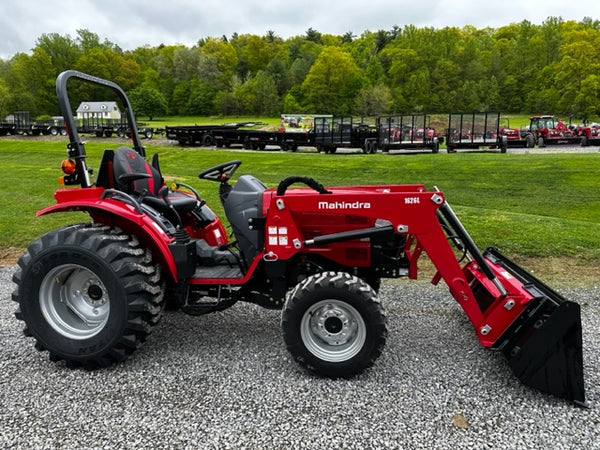 MAHINDRA 1600 SERIES COMPACT UTILITY TRACTOR