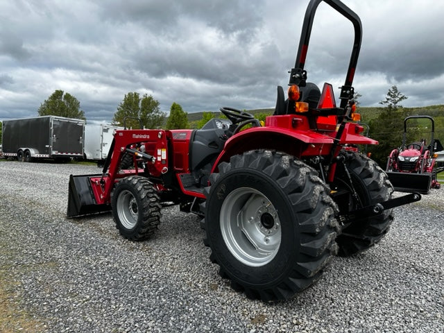 MAHINDRA 1600 SERIES COMPACT UTILITY TRACTOR