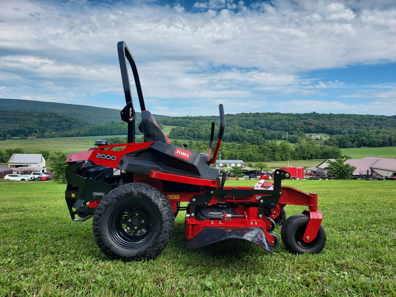 Toro 2000 Series 52 in. (132 cm) 24.5 hp 708 cc (77283)