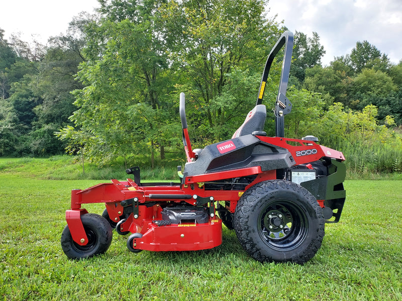 Toro 2000 Series 52 in. (132 cm) 24.5 hp 708 cc (77283)