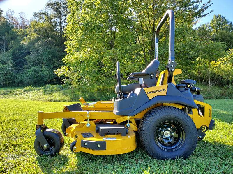 Hustler Super Z 942854 Zero-Turn Mower