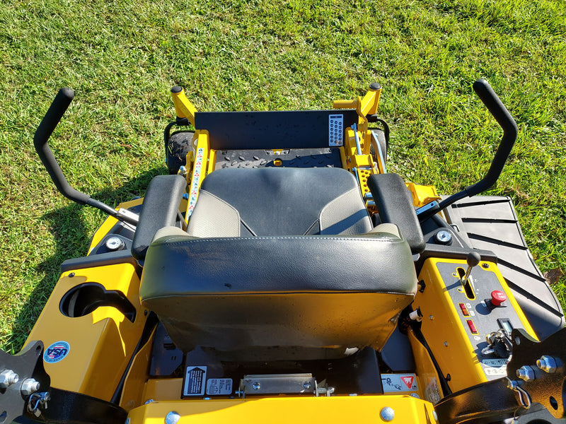 Hustler Super Z 942854 Zero-Turn Mower