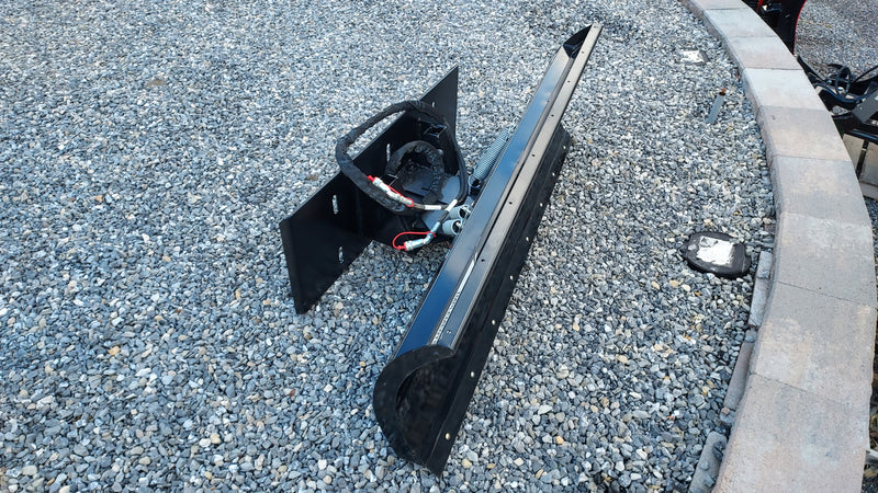 MAHINDRA VANTAGE 72" SNOW BLADE BER700627