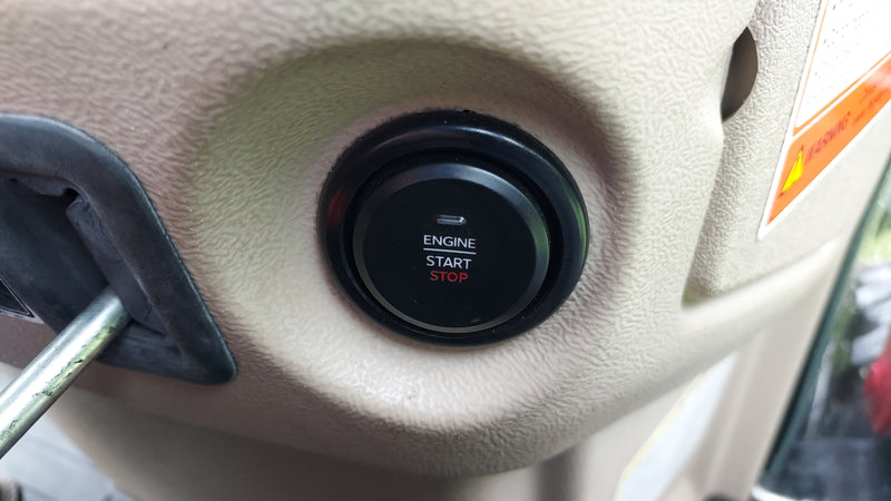 MAHINDRA 2126 HST W/CAB & LOADER 2126P14CHIL