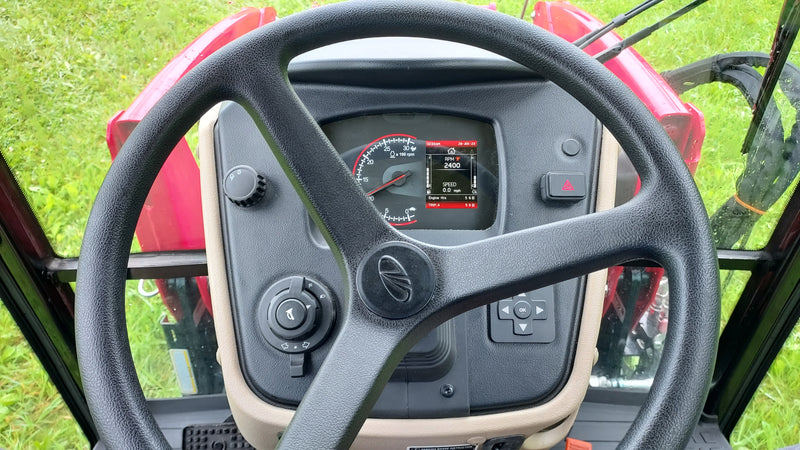 MAHINDRA 2126 HST W/CAB & LOADER 2126P14CHIL