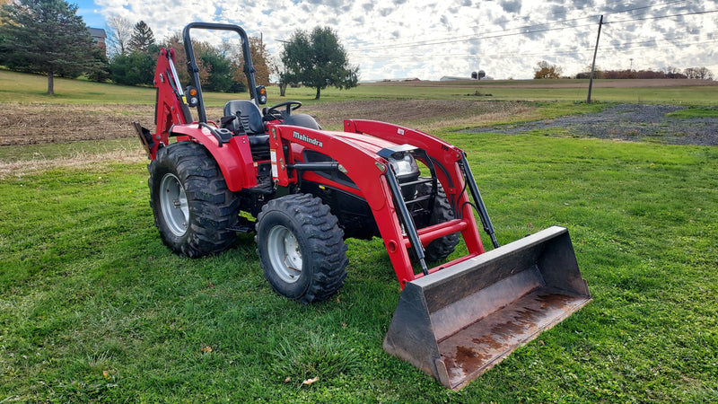 MAHINDRA 5035 W/BACKHOE - Used