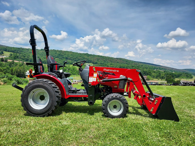 Mahindra MX26XLTHIL "Max 26 HST" Compact Tractor